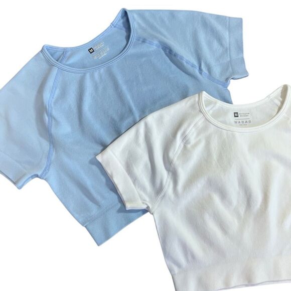 Trendy Seamless Crop Top Set… Comfy & Stretchy! 2 - Picture 2 of 16